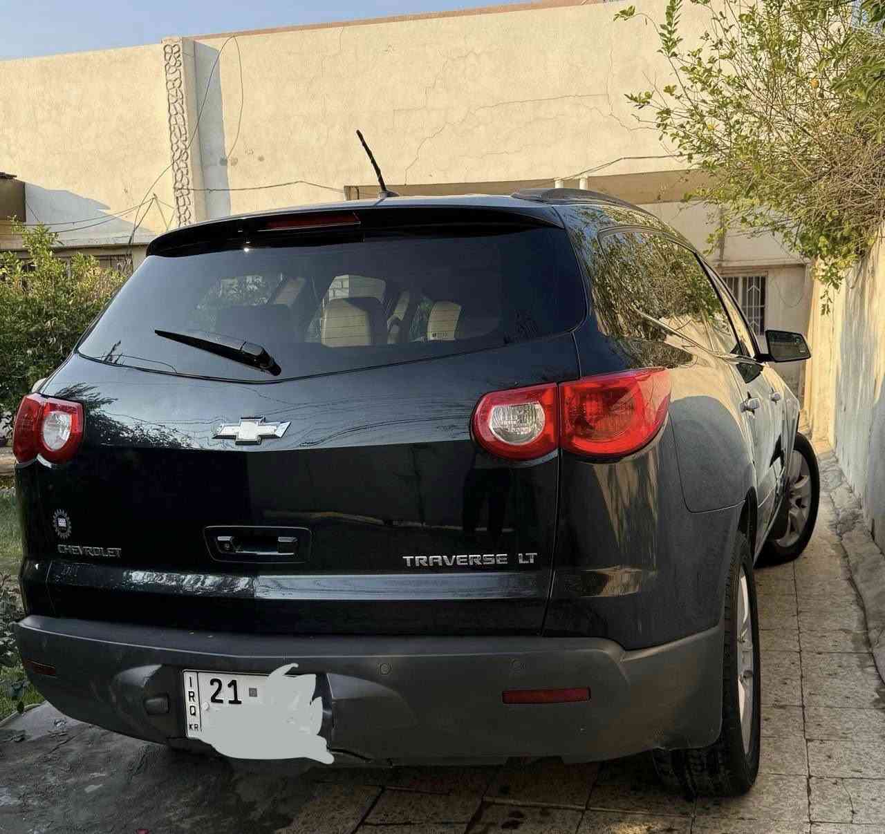 السلام عليكم …
شيفرولية ترافيرس 2012 خليجي فول للبيع

كفالة عامة بدون حادث بدون صبغ (صبغ الوكالة) بدون تبديل ماشية 98 كيلومتر رقم سليمانية دولي 

المواصفات : كراسي جلد والاماميات تدفئة
فتحة سقف وبانورما وشاشة 
صندوق كهربائي شفط 
كاميرا خلفية + حساسات وكالة
اشاير بالمري
كراسي تحكم كهرباء
تحكم ستيرن 
مفتاح الوكالة نسختين  

السيارة بأسمي بيع فقط بدون تحويل
او مراوس بموديل احدث خليجي او كلين تايتل

السعر 130 وبيها مجال بسيط
بغداد / حي الجامعة

للإستفسار ***********
