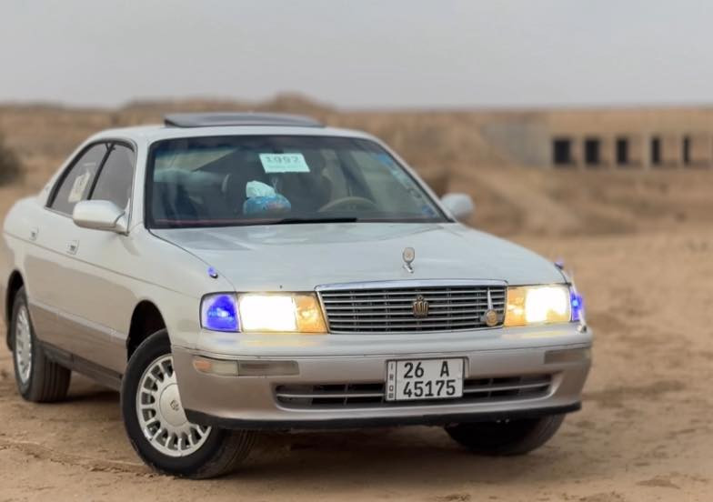 السلام عليكم 
بطة  للبيع موديل 92 
گير ومحرك 2500 قبل 5 اشهر مشدود حاوية 
مصبوغة جماليه بدون ضربه اثر جراد فقط
تخم تاير كهربائيات فول كامله منضومة زنون 
رقم صلاح الدين دولي سنويه لل29 شرط التحويل 
سياره كامله وجاهزه 
#السعر60 وبيها مجال شي قليل
#العنوان_تكريت_العلم 
للأستفسار اتصل ***********
***********
