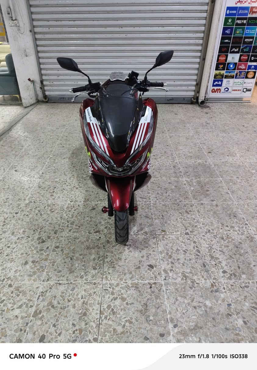 سلام عليكم درجة بي سي اكس
الون احمر ماروني الدراجه اموشمه ابلادي
جامه قطعتين كاربون فايبر طياريه خلفيه اصليه
مكينه اكلاجات كفاله عامه شوته شفافه
حساس ازدحام استان كهرباء مرايات اصليات
بغداد حي النصر الاستفسار ***********
