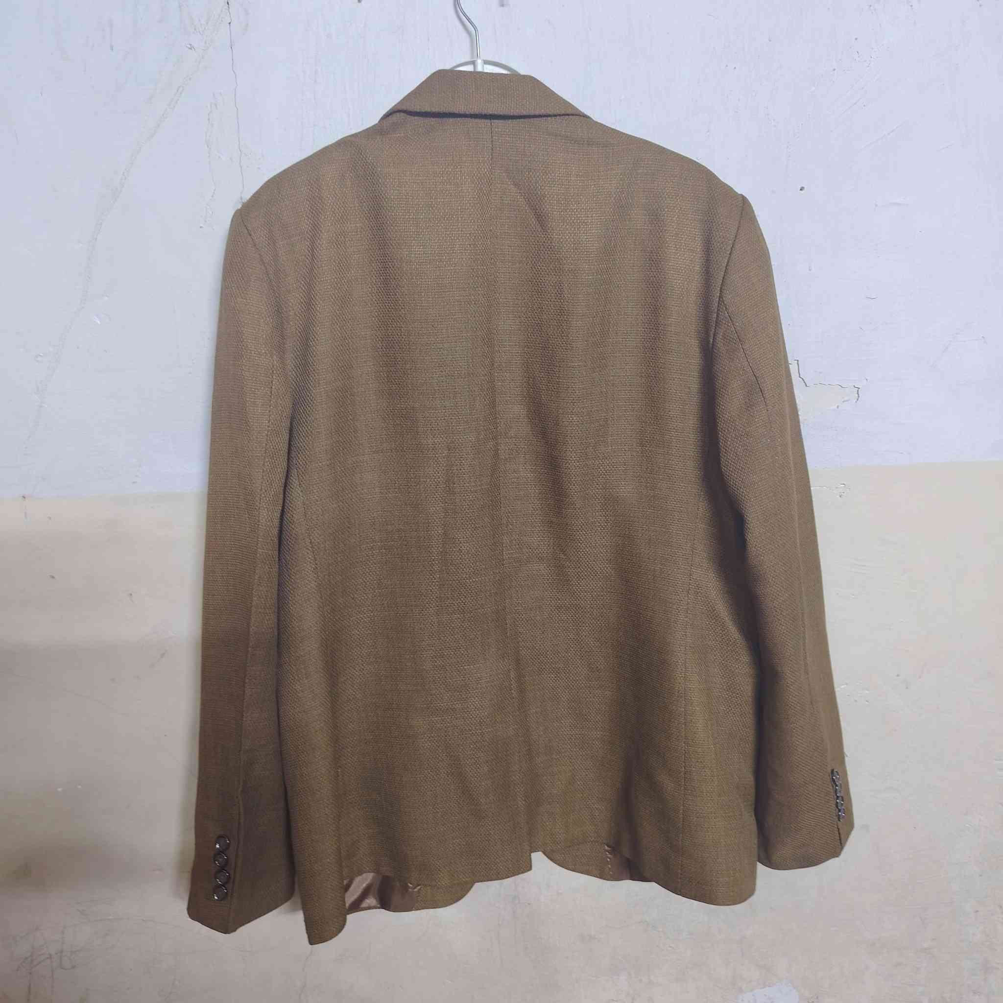 للبيع ستر عدد 2وحدة استعمال مرة واحدة والثانية استعمال قليل للتواصل خاص يوجد توصيل


**إذا كنت صاحب هذا الإعلان وتريد حذفه لأي سبب، رجاءا أرسل رسالة إلى الدعم الفني**