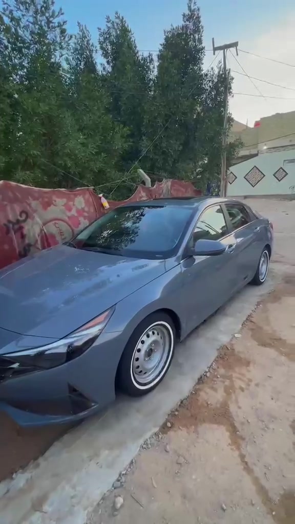 للبيع النتر مضلع وراد امريكي موديل 2021 معوقين السياره ضربته ب امريكا بابين السايق والي ورا السياره جاهزه مكينه 2000 دوش كير حداديه تبريد تخم تاير كله جديد ماشيه 70 الف رقم نجف ومكاني نجف السعر 125 وبيها مجال بسيط حق الجية وهاذا رقم ***********
