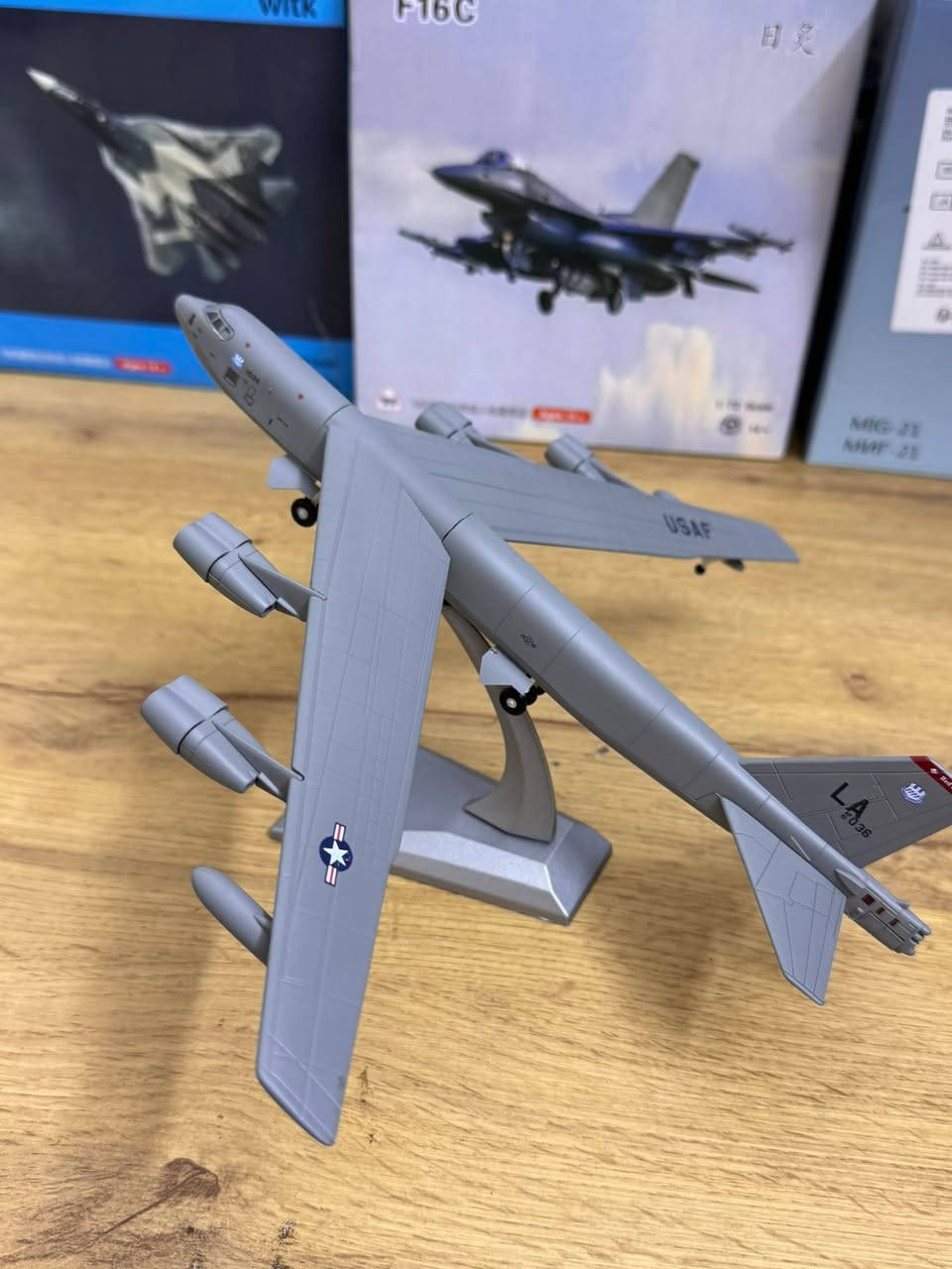 مجسم طائرةB-52 🇺🇸🏴‍☠️
حجم 1/200 
معدني
85 الف 

Airplane model B-52 Stratofortress 1:200 metal


**إذا كنت صاحب هذا الإعلان وتريد حذفه لأي سبب، رجاءا أرسل رسالة إلى الدعم الفني**