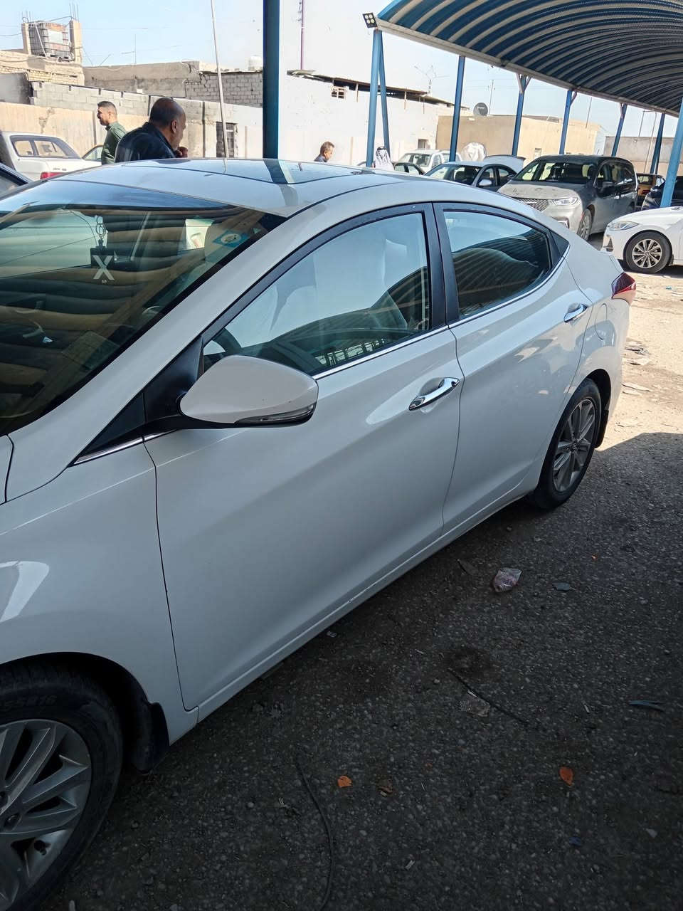 حياكم الله
النترا خليجي موديل 2015فول مواصفات عدى 
البصمه سيارة حلوة ونضيفه ب 110وبيها مجال 
والي يحول بيها تخفضات 
سيارة احلى من الصورة
***********
