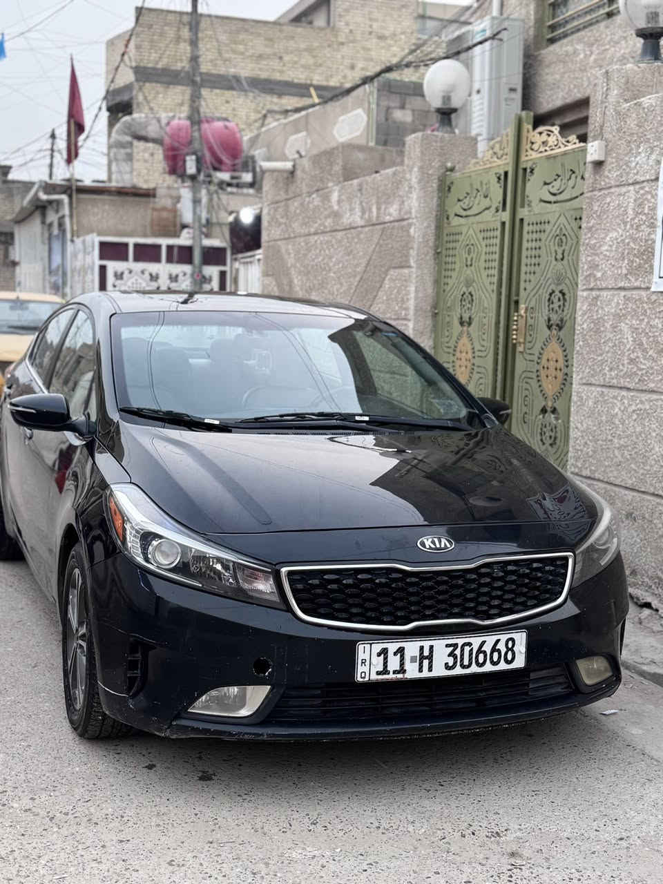 كيا فورتي 2017 محرك 2000 دوش
السياره فول الفول ماشيه 100 ميل
فتحه سقف/بصمه/تحكم ستيرن/تثبيت مسار 
كروز سرعه/ شاشه بلادي/  مودات قياده/ كشن كهربائي
هيتر بالكشن /خزن ميموري/مري شفط/ اشاير بالمري
نضام ترحيب/ رادار جانبي/ كاميرا خلفيه/ رادار امامي
بجم كبس بيه جاملغ امامي من امريكا وبالعراق مبدل باب السايق وخلف السايق فمصبوغه صفحه كامله
مكان السياره بغداد
السعر122 وبيه مجال للشراي الاستفسار اكثر الاتصال 
***********
