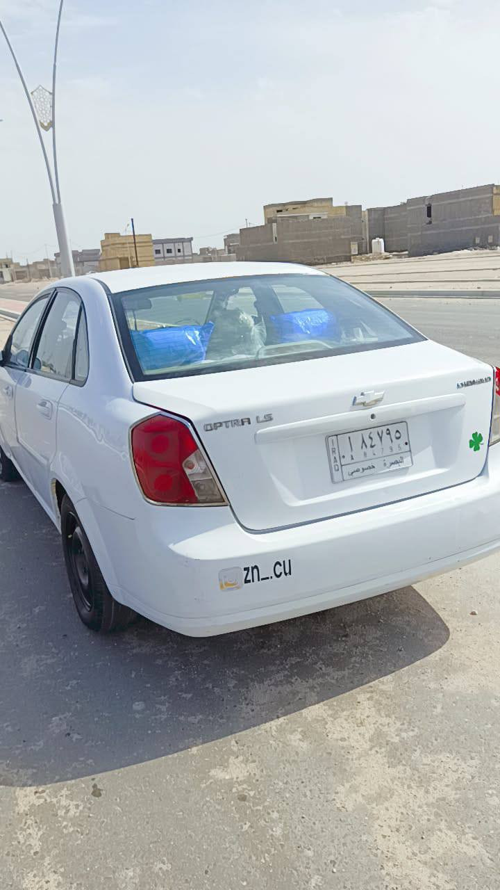 اوبترة 2011 نضيفه احله من الصور فقط بيهة باب السايق مصبوغ وطخه بل دوسه بسمي مكينه جديدة مشط جديظ كهربائيات جاهزة رقم بصرة السعر 65 ورقه وبيهة مجال بيع مستعجل        ***********
