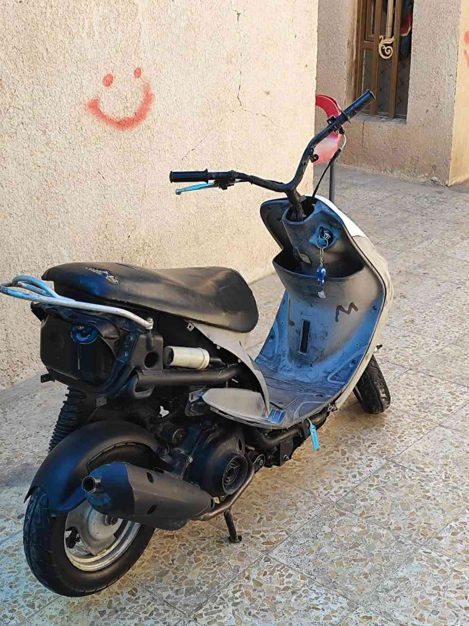 سلام عليكم ماكس منغولي بوشه 55 مكينه بس تزويد دراجه حلوه نطيك معدل وشلعه بس نقص بتري يشتغل  سلف المكان كربله حي السلام *********** نتصال بل رقم بس
