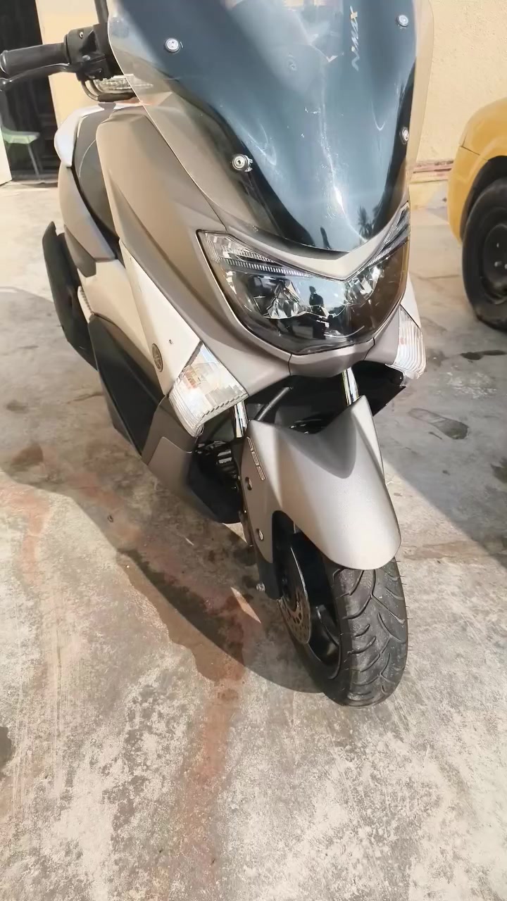 السلام عليكم n max ياباني مديل 2018 محرك 155cc الدراجه رمبه يوم 12/18 نزلتها ماشية ٢٤ الف حساس استان نظام ABS دراجه مكفوله من كلشي بانزين محسن دهن لوكي مولي دراجه خير من الله شغل واطلع الكفرات بيهن شخوط مال حاويه مبينات بالتصوير السعر خاص 
***********
