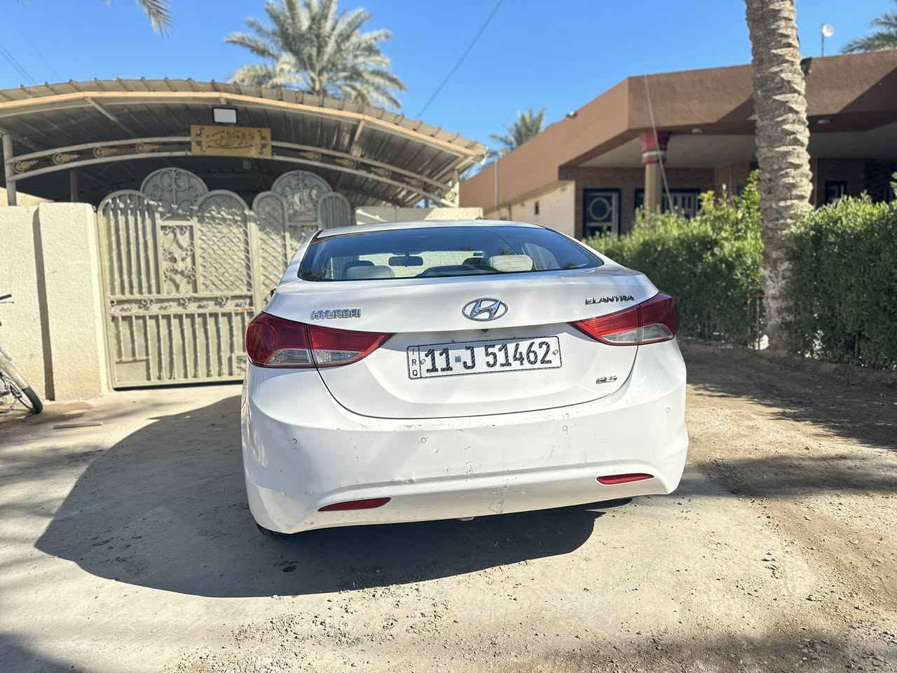 السلام عليكم 
اللنترا 2012 رقم بغداد Gls السياره مكفوله من الصبغ والتبديل فقط بارد بسيط في الباب الخلفي السياره فول مواصفات مكينه 2000 رقم بغداد تحويل مباشر ماشيه 157 الف حقيقي  السعر 117 وبيها مجال مكان السياره كربلاء  الامام عون ***********
