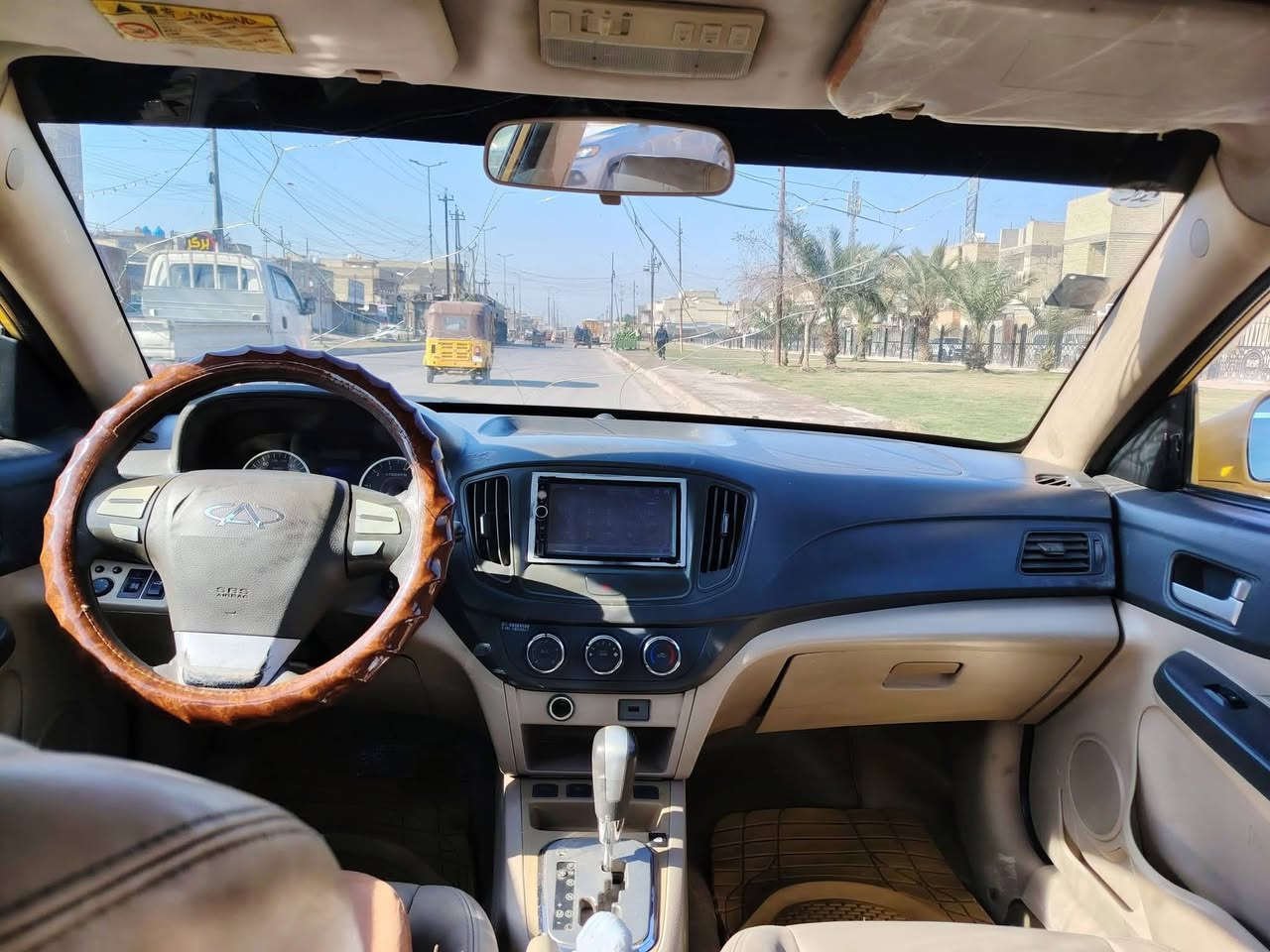 بيع مستعجل سيارة جاهزة كير محرك ياباني محرك نحلة ١٨٠٠ تبريد فول باسمي مصفرة هية وغرامات *********** السعر٤٥ بدون عملة
