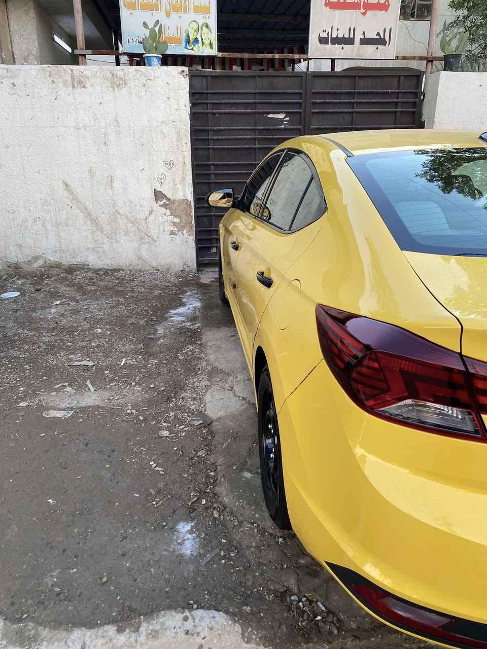 السلام عليكم النتر2020البيع السياره جاهزه وحلوه ونضيفه مكاني بغداد الشعب السعر 145وبيهه مجال الهاتف ***********
