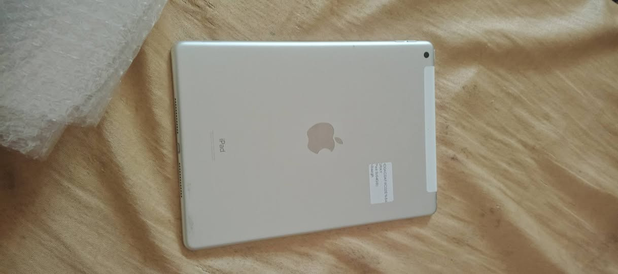 سلام عليكم من رخصه الادمن محبوب الجماهير ايباد 9المعروف بسلاسته ذاكره 64انتبهلي يدعم شريحه ينطيك 60فريم بوبجي بدون لاك بدون تعليك معالج A13ايباد نضيف ممستبدل بي اي قطعه بطاريه 90ايباد نضيف
للاستفسار الاتصال على الرقم*********** او مراسله الصفحه
