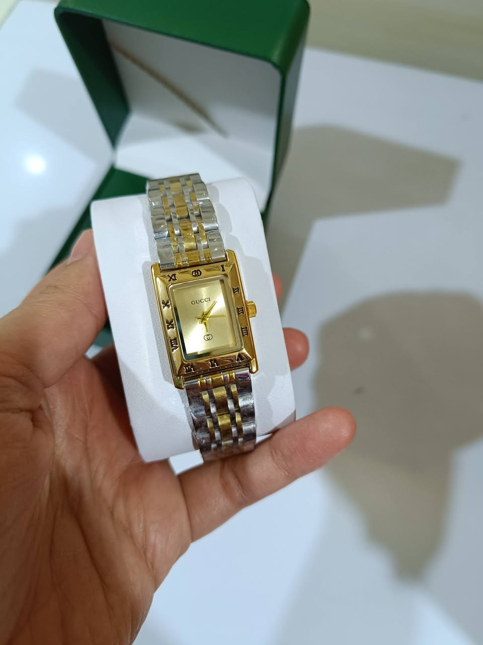 ساعه كوجي نسائي ضد الماء قفل فراشه كوالتي عالي جدا


**إذا كنت صاحب هذا الإعلان وتريد حذفه لأي سبب، رجاءا أرسل رسالة إلى الدعم الفني**