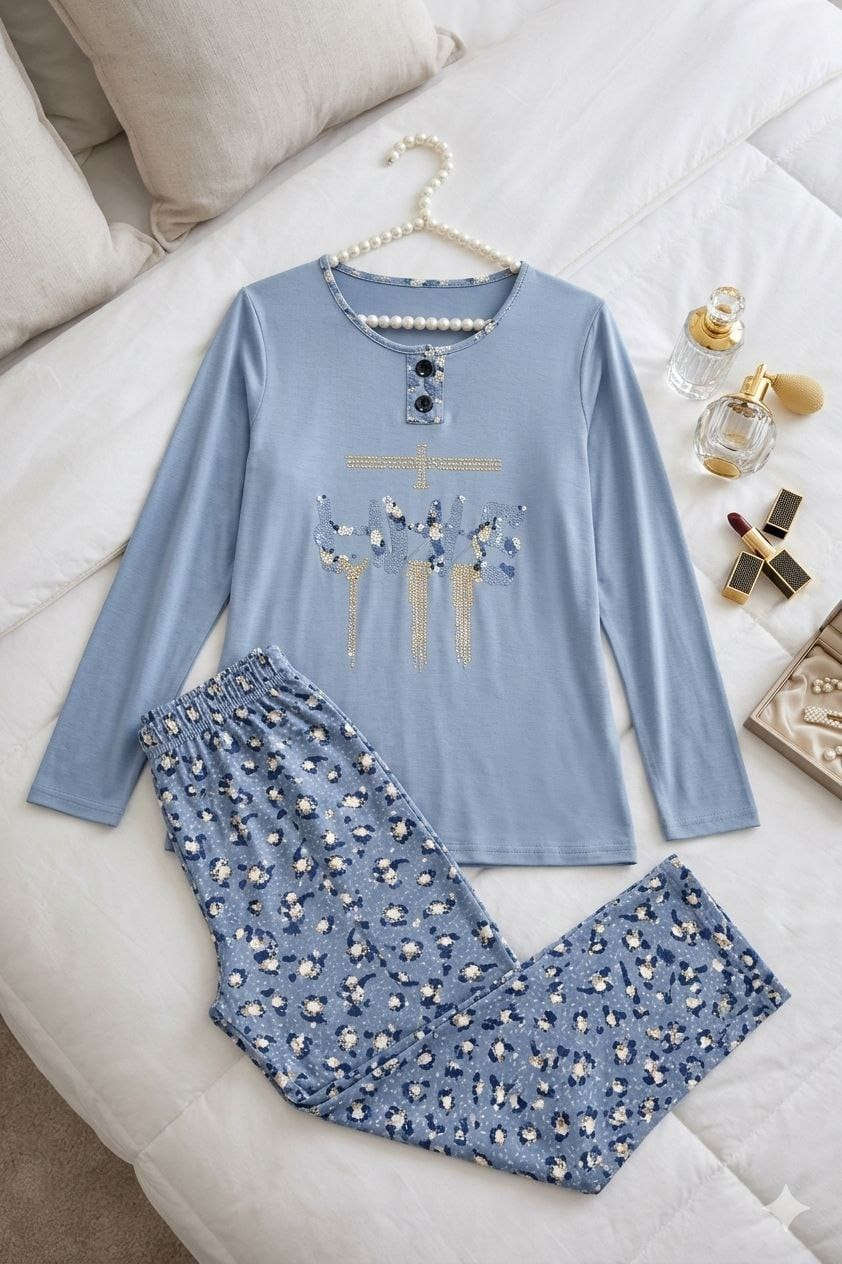 تراك نسائي ردن🩷 
#الخامه_فانيله قطني 
القياس / فري سايز

سعر الدرزن 60 ألف  
( الدرزن استندر الوان  ) 

 أجور التوصيل 🚛
📍 بغداد: 5,000 🚗
📍باقي المحافظات: 6,000 🚗
━━━━━━━━━━━━━━━━━━━━━


**إذا كنت صاحب هذا الإعلان وتريد حذفه لأي سبب، رجاءا أرسل رسالة إلى الدعم الفني**