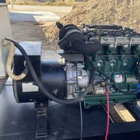 عندي مولدة الستر بتر 4بستم 17او نص كيفي مولدة نضيفة كلش مامشتغلة شي قل...