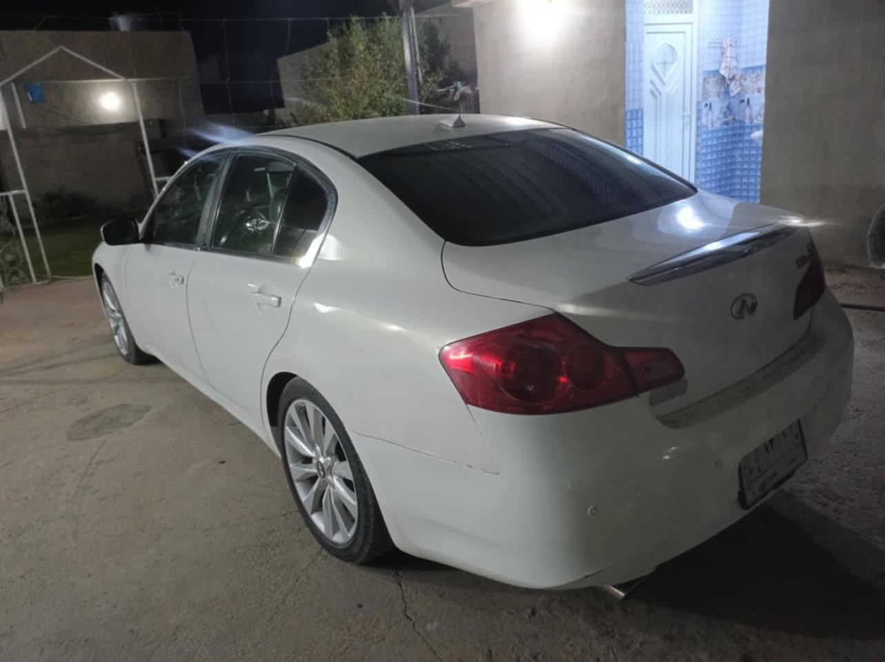 انفنتي موديل 2011 محور ديفور 3000 بيع مستعجل ***********
