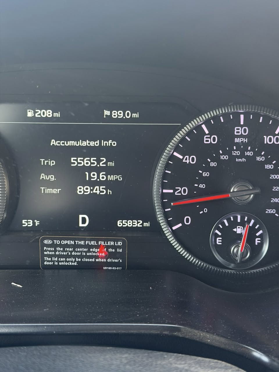 ◦	كيا تيلورايد sx اعلى فئه موديل ٢٠٢٠ فول مواصفات
◦ رادار امامي وخلفي..
 ◦ اربع كاميرات..
 ◦ حساسات امامي خلفي..
 ◦ اوتوا بريك امامي وخلفي..
 ◦ نقاط عمياء..
 ◦ تدفئه تبريد مقاعد..
 ◦ وباقي المواصفات الأساسية الي موجوده بكل التيلورايد..
 ◦ الضرر الصندوق الخلفي مع جزء من الجاملخ الخلفي..موجود رقم الشاصي للتأكد..
 ◦ السعر 👇👇
 ◦ للتواصل واتساب فقط
 ◦ ‏***********
