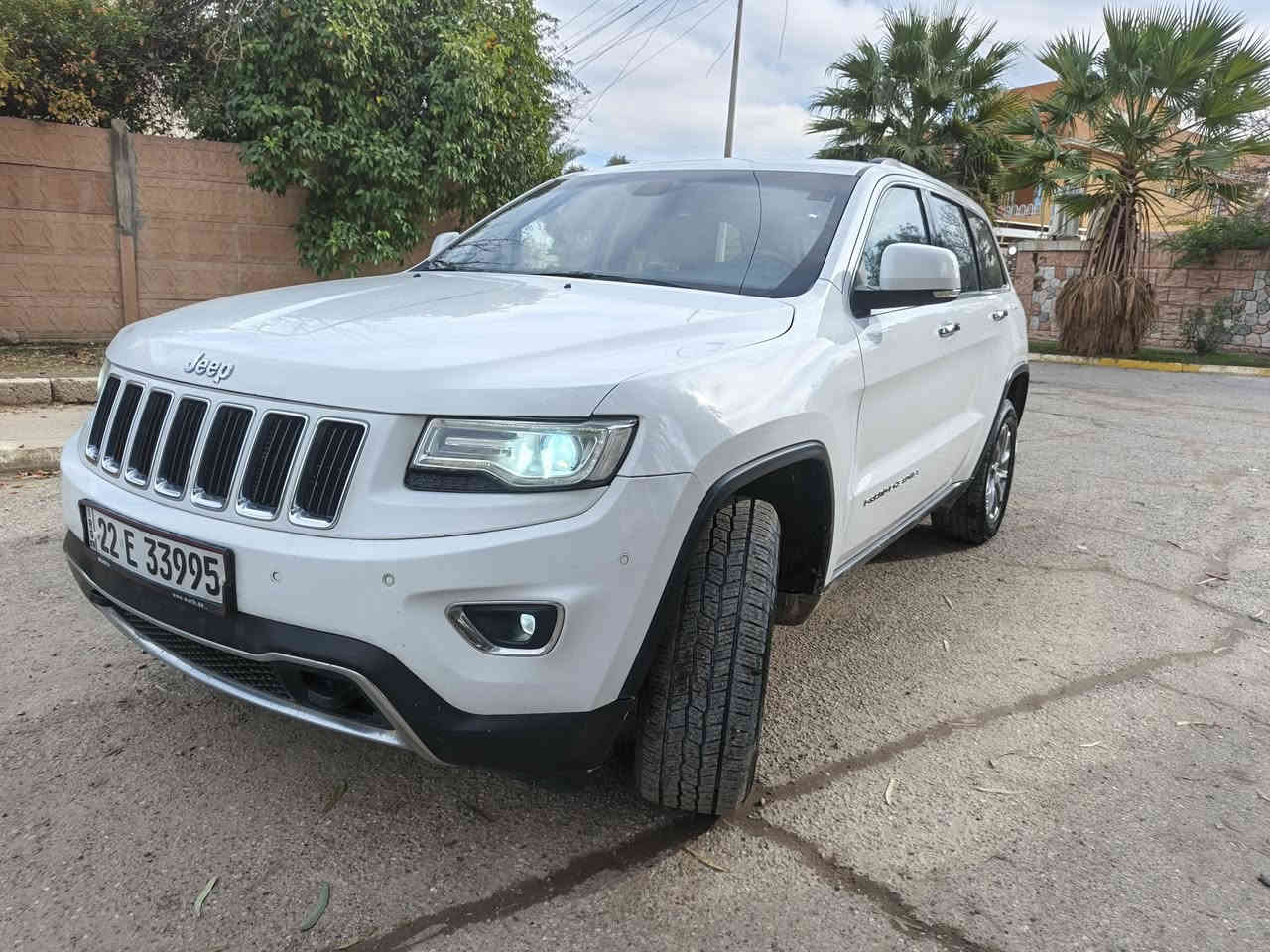 جيب لاريدو لمتد فول خليجي 2014
موديل السياره 
2014 سيارة بلادية بحالة الوكالة
رقم اربيل سنويا 
سنويا باسمي 
محرك مامفتوح بي برغي
موصفات السياره
بانوراما 
شاشه
تحكمات ستيرن شفتات
جنطه كهرباء
جميع الكشنات هيتر
رادار امامي 
ستيرن كهرباء
شفتات ستيرن
ذاكره كشن
كشن السايق كهرباء
كشن الصدر كهرباء
تشغيل عن بعد
لد امامي +خلفي 
ليت زنون اصلي
هيترات مري
حجم المكينه 6سلندر 3600 سرعه السياره 300
كير طياره
يدات ستيل 
وكثير اكو مواصفات بعد
السياره مكفوله من الصبغ والضربا والتبديل
مكان السيارة موصل
السعر 250
 ***********
***********
