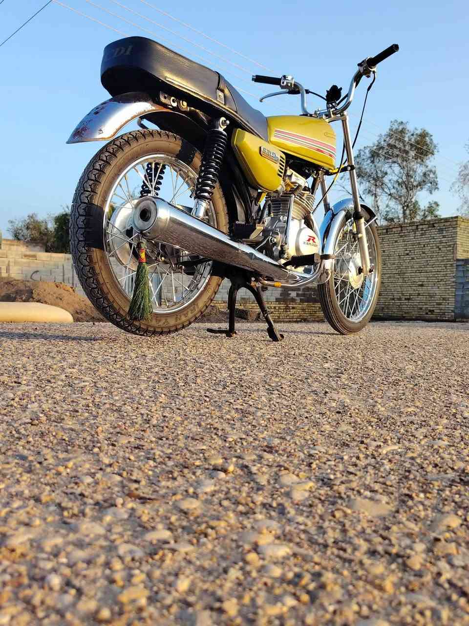 سلام عليكم دراجه للبيع رابيدو حرف R الأصلي دراجه نضيفه بدون أوراق صارلهه 5 أشهر من معمره وياله جدد هسه شادهن قبل أسبوعين معمره غراض كله اصلي شاصي قبل فتره صابغه حراري كشن سي دي اي الأصلي صالنصه رابيدو الاصليه كتف جديد ولايت بومه عالي ناصي جوزه جو التانكي الاصليه يعني دراجه صارف عليه هواي وبل عافيه عل ياخذهه سعرهه 650 وبيه مجال للشراي مكاني ميسان المشرح


**إذا كنت صاحب هذا الإعلان وتريد حذفه لأي سبب، رجاءا أرسل رسالة إلى الدعم الفني**