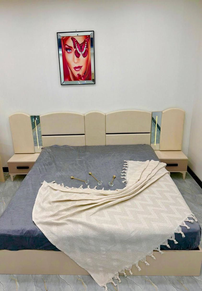 🩷تم تفريغ موديل سيكال🩷
✨متكون من 5قطع
✨كنتور أناره 
✨كومدي أناره 
✨ميز تواليت أناره 
✨سرير مخزن

Sab


**إذا كنت صاحب هذا الإعلان وتريد حذفه لأي سبب، رجاءا أرسل رسالة إلى الدعم الفني**