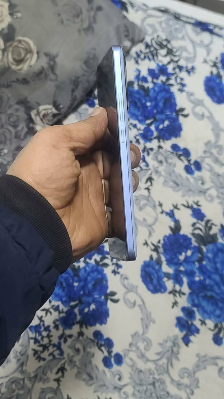 سلام عليكم
شاومي 13 تي برو
ذاكره 512/12
معالج دايمنستي 9200+
شاشه 144 هرتز
بطاريه 5000 
شاحنه 120 واط


**إذا كنت صاحب هذا الإعلان وتريد حذفه لأي سبب، رجاءا أرسل رسالة إلى الدعم الفني**