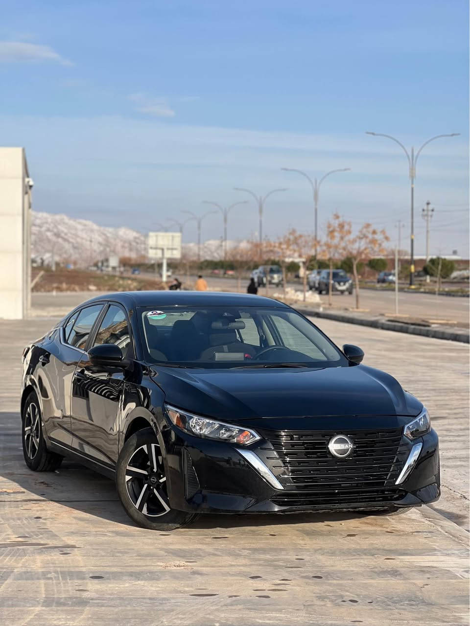 نيسان سينترا SV 
موديل/2025
سبغ/ بولند قباغ صندوق بي داغلي
ايرباك/ ستيرن 
سعر /120$
رقم كاتي 
شه رتي رقم
شانصي شه رت
گير و مه كينه شه رت
غرقان و برين شه رت
مواصفات SV
شاشه مه زن
حساس
رادار 
كاميره
به سمه
شغال
ويل كروم
12 هزار روشتوه
گير توماتيك
جام كاره باي
هه ر چار تا جديد
واتساب/ *********** اكر, نينوى
