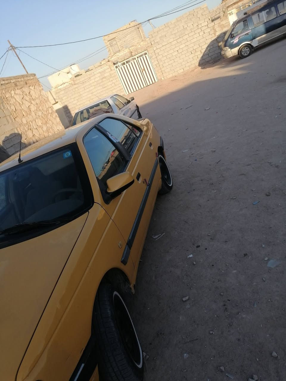 سلام عليكم التفاصيل كلها بل فيديو (ملاحضه شوف اسعارهن هيج موديل وهيج نضافه تحياتي) 
بيجو لميس البيع سيارة خير من الله وجاهزه عله اخر حبايه موديل 2016سيارة ب اسمي وبنجف تبريد مكينه كير حداديه تخم تاير كله جديد وناعمه بشارع سعرها 45وبيها مجال الشراي رقم (***********)
