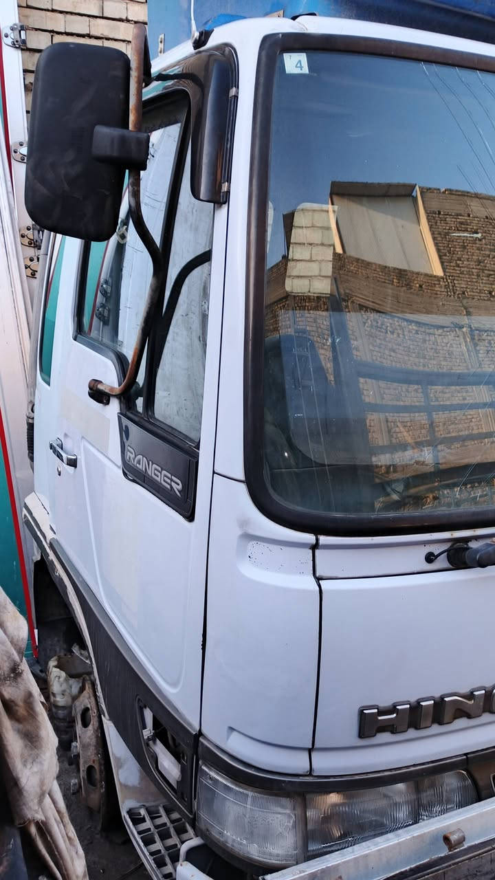 السلام عليكم ورحمه الله وبركاته
قماره هينو انكر مال كصه بعدها يمنه كامله القماره جديده لون بلادي 
سعر 45وبيها مجال مكان حله شارع 80 استفسار ***********
