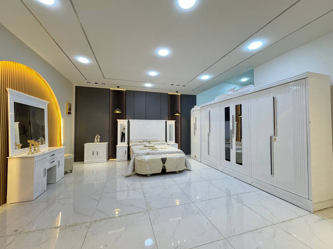 موديلات جديدة ومميزة ✨
وأسعار تنافسية 
       توفر للحجز والتوصيل المباشر 
جميع متاجرنا ترحب بكم 💚 
غرف صاج عراقيه  تصميم تركي مميز 
وفرنا لكم مجموعه من الموديلات ✨
الغرف الصاج ✨ 

شغل وصبغ من اجود اعمالنا وباسعار مختلفه
غرفة اخشاب مكونات الغرفه
١/ كنتور
٢ /ميز مرايه
٣/ ميز بلازمه
٤ /زاويه كنتورية
٥ /سرير
٦/ تاج الجربايه
٧/ ناصي جربايه
٨/ قواعد جربايه
٩/ كومديات عدد٢ 
#اجرة_الشد.والنقل_حسب_العنوان

#الاضافات. شازلون مقعد /50
شازلون مخزن/75
دواشك طبية درجه اولى ضمان خمس سنوات استبدال/ 
#اثاث
#غرف_نوم_عراقية
#فخر_النجارة_العراقية
#رمضان_كريم
#عروض_رمضانية

ويانه غير طلبك يوصل لباب البيت باسرع وقت  سارع للحجز 

☎️للطلب والاستفسار يرجئ ارسال صوره الموديل و مراسلة الصفحة


**إذا كنت صاحب هذا الإعلان وتريد حذفه لأي سبب، رجاءا أرسل رسالة إلى الدعم الفني**