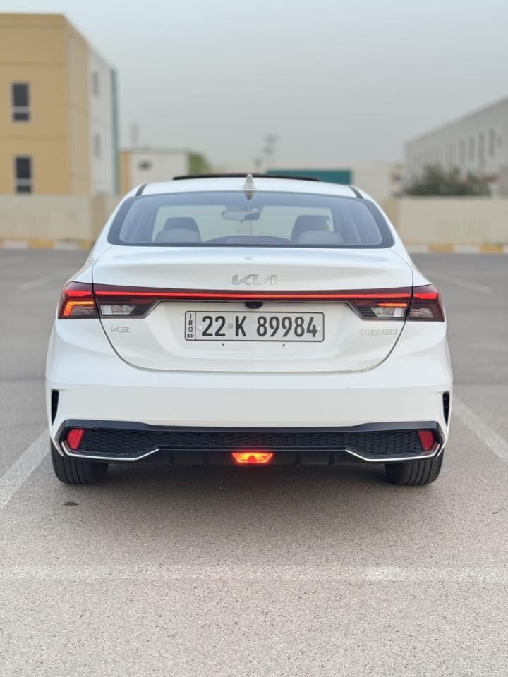 السلام عليكم
كيا كي ثري K3 موديل 2022 

الي تجي فول  مواصفات تحكم ستيرن كامل سلايد فتحة 

.

محرك 1500 دبل نوزل كير 8 نمر 

 ماشية 80 الف 

 

🔴المواصفات 

✅️فتحة

✅️شاشه كامرة 

✅️تبريد قطعتين + لمس

✅️تحكم ستيرن جهتين 

✅كروز ️مثبت سرعة 

✅️بصمه أبواب و بصمه تشغيل

✅️شاحن واير لس 

✅️شاحن تايب سي شحن سريع 

✅️كير طياره 

✅️يدات نيكل 

✅️شاشه بالكير

✅️لايت لد زينون 3 عدسات متحركة + الخلفي هم لد متصل 

✅ أشاير لكزس️ متحركة 

✅المري الجانبية بيها ️اشاير + هيترات 

✅️كشنات جلد أبيض وليس أسود 

✅️سايد بريك بصمة

✅️أوتو هولد (auto hold)

✅️درايف مود 4 وضعيات

✅️(sport+eco+smart+comfort)

شاشة عداد دجتل 

وبيها بعد مواصفات 

    

 📌 المكان-(بغداد)

***********

السعر 135 وبيها مجال
