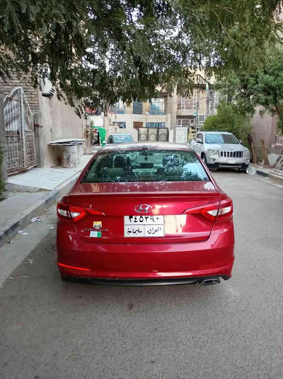سوناتا للبيع موديل 2017 بيها ربع بنيد صبغ والباقي مكفول الغود شواصي مكفولات محرك 2400  محرك وكير مكفولات صدر امامي وخلفي جديد تخم تاير جديد تبريد تتفئه  رقم سليمانيه تحويل مباشر السعر 98 قفل بيع فقط الاستفسار على الرقم*********** عنوان بغداد البلديات
