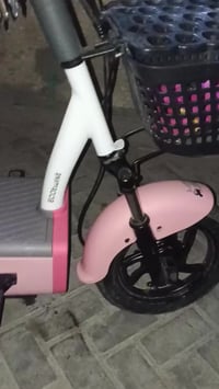 دارجة شحن 3سرع نضيفه بطاريات جداد 07767258077واتساب السعر 250وبيه مجال...