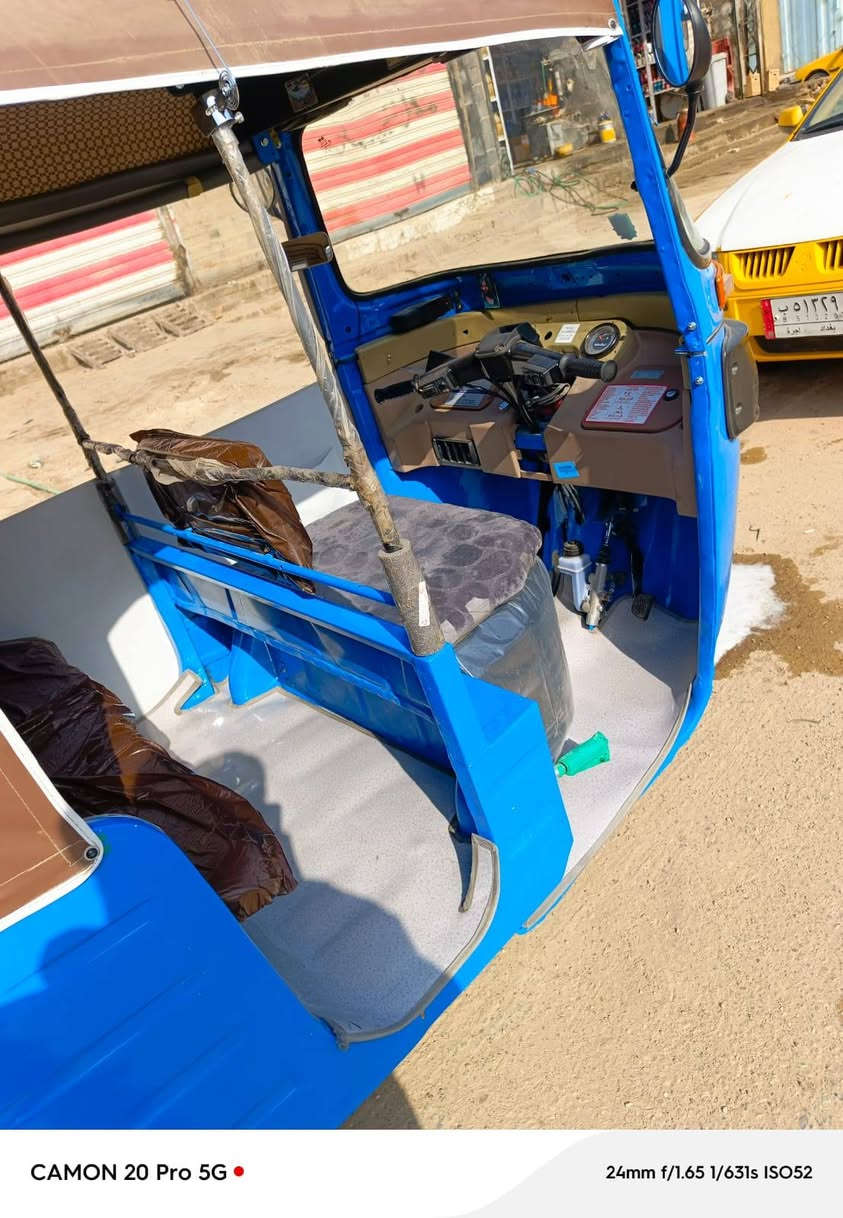 السلام عليكم من رخصت الادمن توكتوك موديل 2016للبيع لوحات انكليزي مصبوغه عام جماليه مكينه جديده تخم تاير مكاني بغداد الدوره ابرو الدشير السعر 5،500وبيه مجال حك الجيه رقم الهاتف ***********رجائن لحد يراسل خاص اتصل وبيك خير وتدلل
