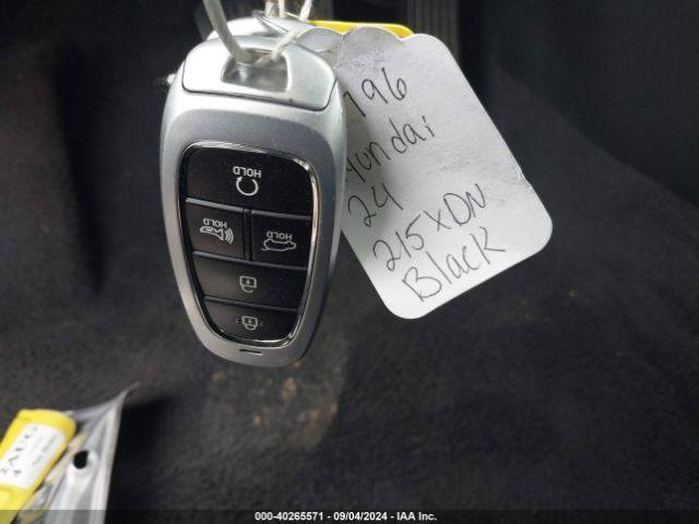 السلام عليكم توسان ٢٤ مصلح وكامل بدون رقم السعر ١٨٠ بيع مستعجل *********** باب الصندوك مبدل قطعه وحده بدون اي صبغ
