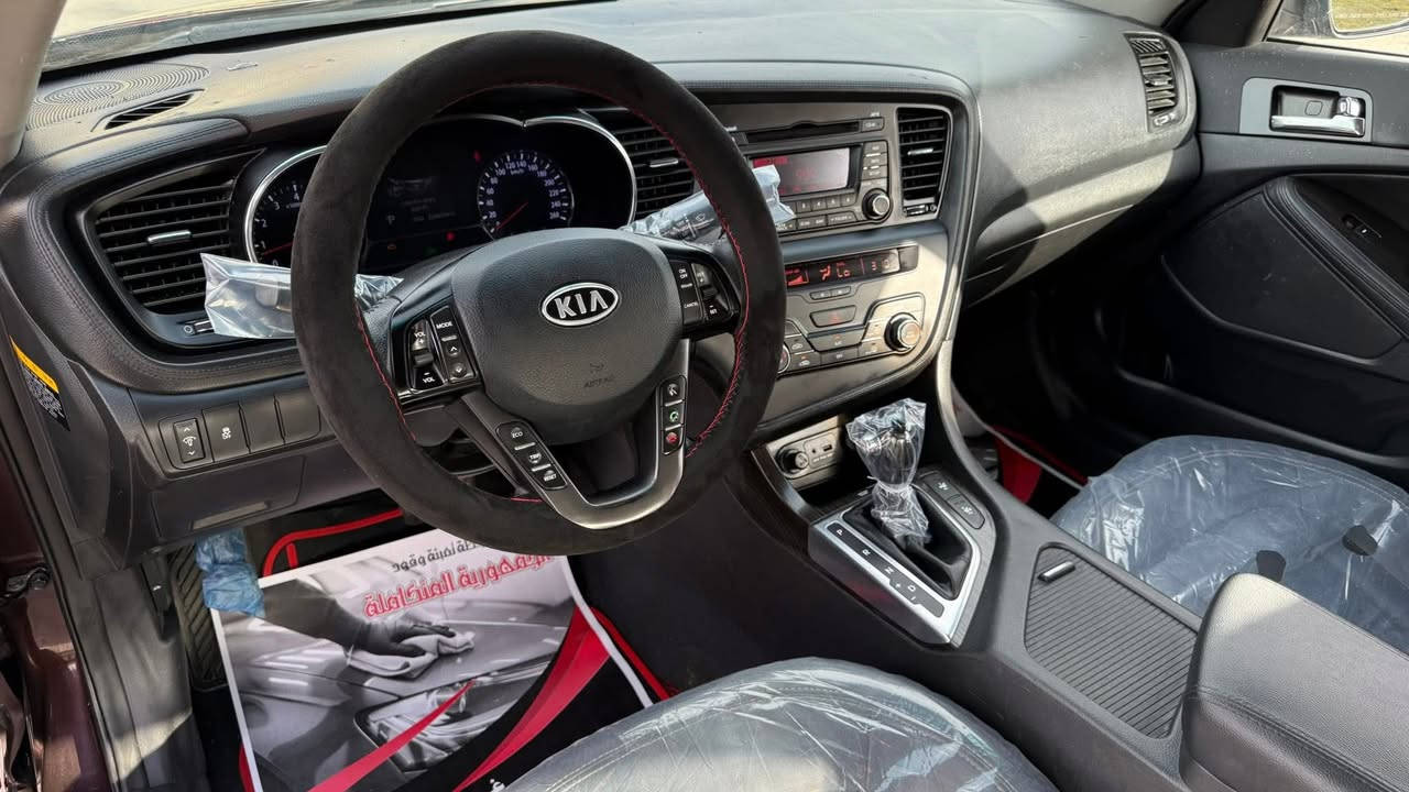 سلام عليكم       # للبيع_فقط
كيا اوبتيما   K5

مديل 2014 

مكينة 2400 بانزين.       دوش

#ادوات_ادوات_دخول_جديد

#متومة_ارقام_وسنوية_اصلي

نظام قيادة ايكو +عادي

بصمة. تشغيل 

كشنات جلد 

فول تحكم ستيرن 

بصمة ابواب 

تتدفئة كشن 

تبريد قطعتين ثلج ❄️ 

حدادية 100%

سماعات 🔊 دمام 

بلوتوث 

#المكان_بصرة

#السعر_انصل_وتدلل

***********
