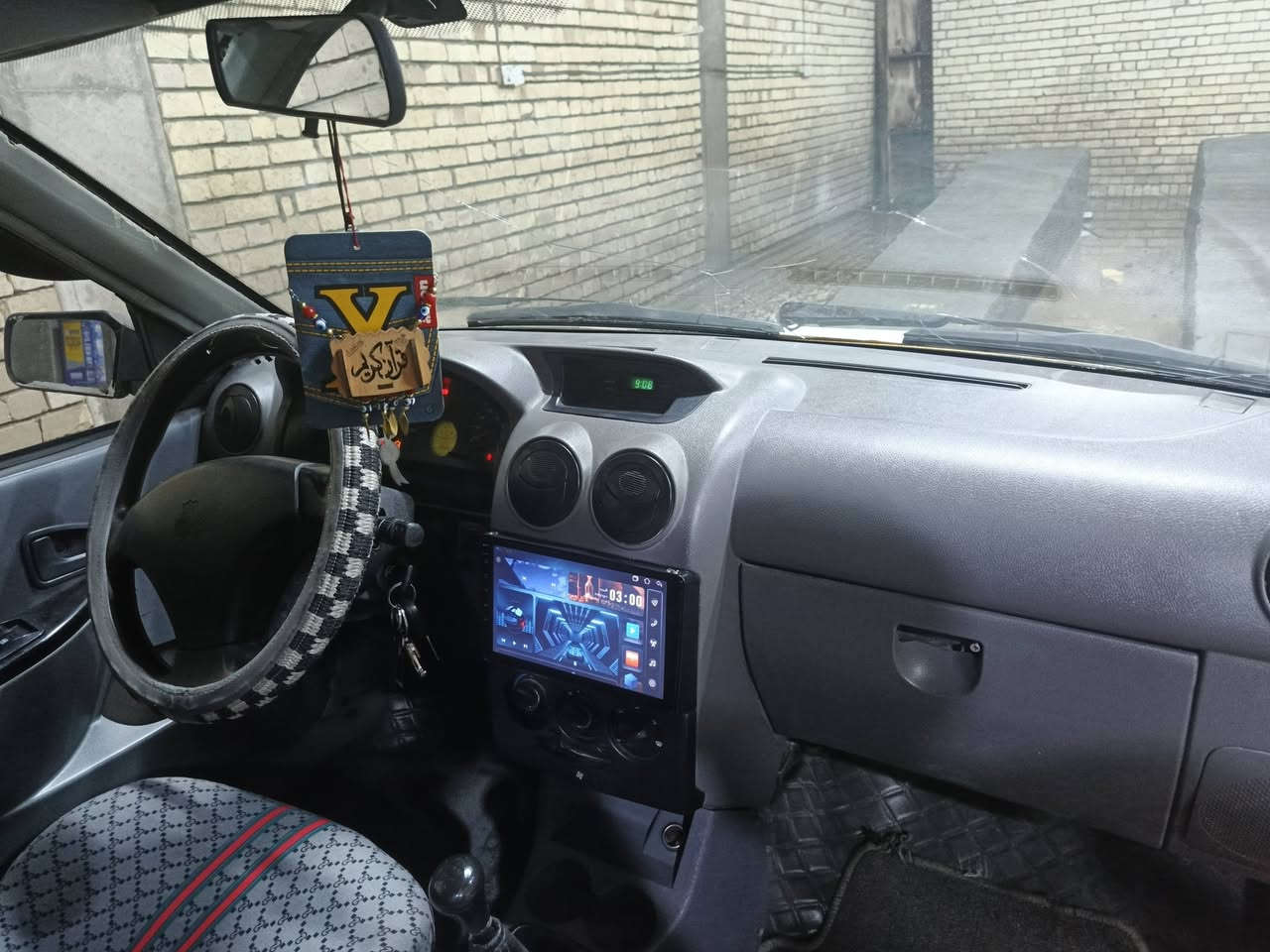 سلامو عليكم سياره البيع حداديه بل جيس او كير خير من الله ول مكينه هم زينه شباب السياره رايده 12 ورقه او بيه مجال قليل حك الجيه *********** او موجود خاص بيه سنويه كامله بس راعيه متوفي
