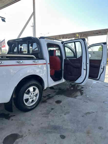 السلام عليكم نيفاره 2010 السياره نضيفه وكامله تحويل ثاني يوم وشرط صاحب السياره هاذ السبوع تتحول ربع متصرف عليه السياره نضيفه وكاعده تخت تاير كير مكينه شرطط السعر 105 وبيه حك الجيه تفاصيل تفضل خاص أو اتصال***********
