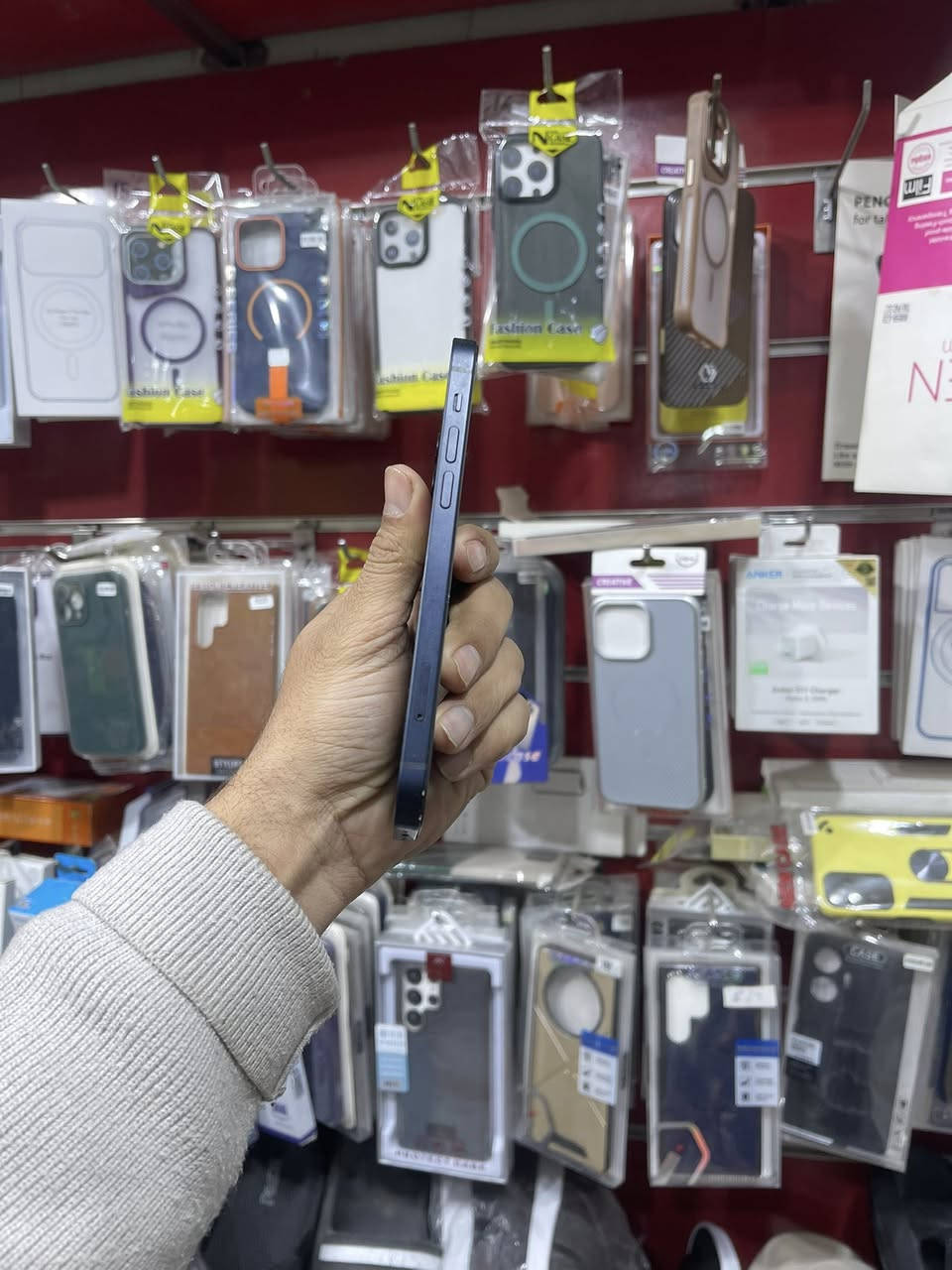 سلام عليكم 12 عادي ذاكرة 128 شاشة مبدل فيس ايدي شغال فقط رايد بطارية السعر 175 مكان نجف ***********
