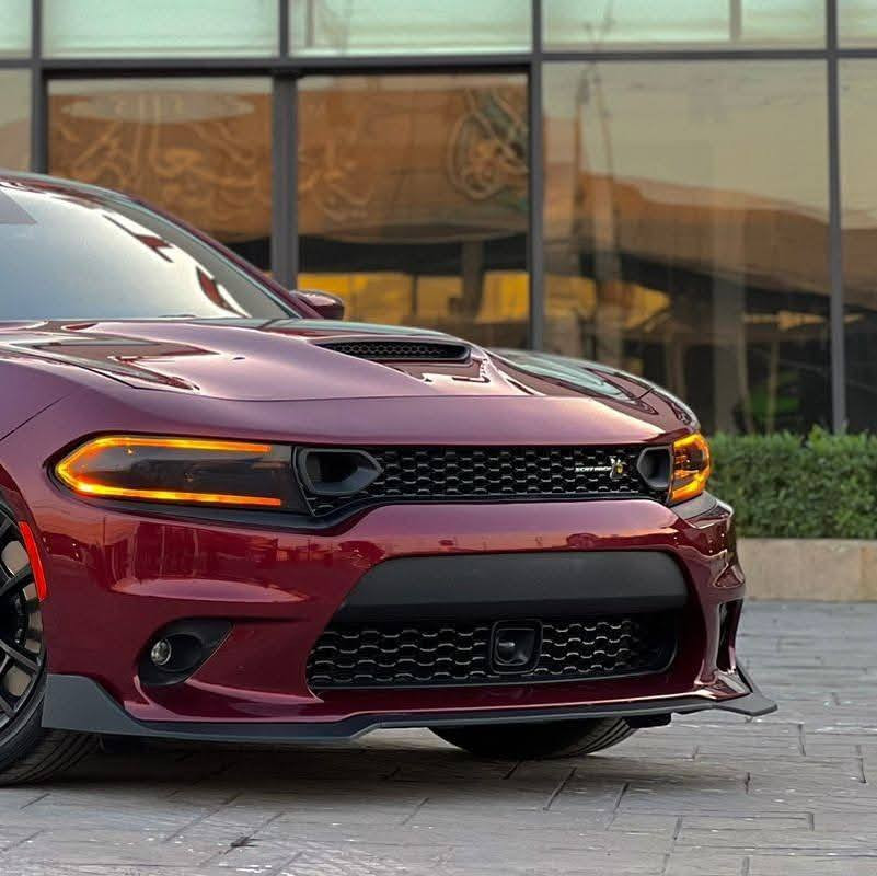 دوج جارجر سكات باك 
*Dodge Charger (Scat Pack)
الموديل : (2022)
المحرك : SRT . V8 . 6.4L .
العداد : (22.000).
اللون : كرزي 
الرقم : بغداد مشروع وطني
المواصفات فول (1/1) رادار امامي  

(حادث السياره فقط التاير الامامي طاك وصايره رصعه بجاملغ الامامي وبدلته لون (*كفاله عامه لا صبغ ولا بارد ولا شخط) وصور الحادث موضحه بالمنشور)
(عليهه طبقه نانو سيراميك حمايه من الخدوش ضمان 5 سنوات يم مركز BLACK DETAIL)

مكاني بغداد/هاتف(***********).

