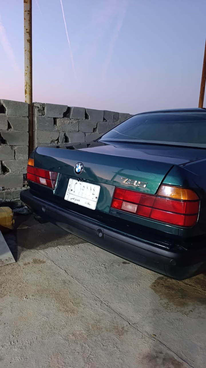 سلام عليكم بي ام 735 اصل رقم بغداد باسمي سياره جاهزه ماني البصره رقم ***********  السعر 55 وبيه مجال
