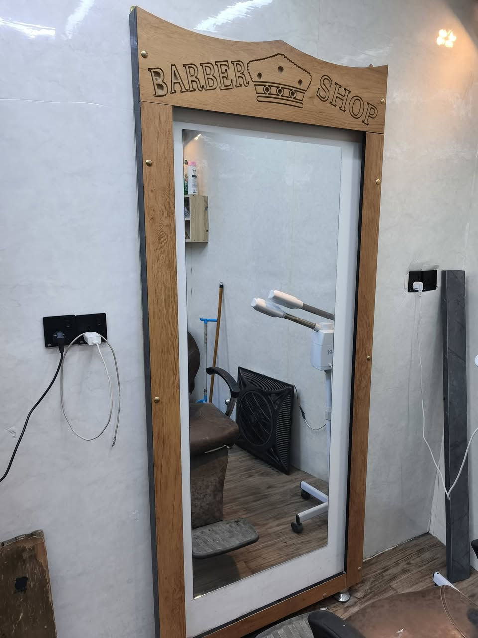 السلام عليكم شلعه كلهن ب٢٠٠ ألف قفل مكان بغداد قريب الجزيره السياحه ***********
