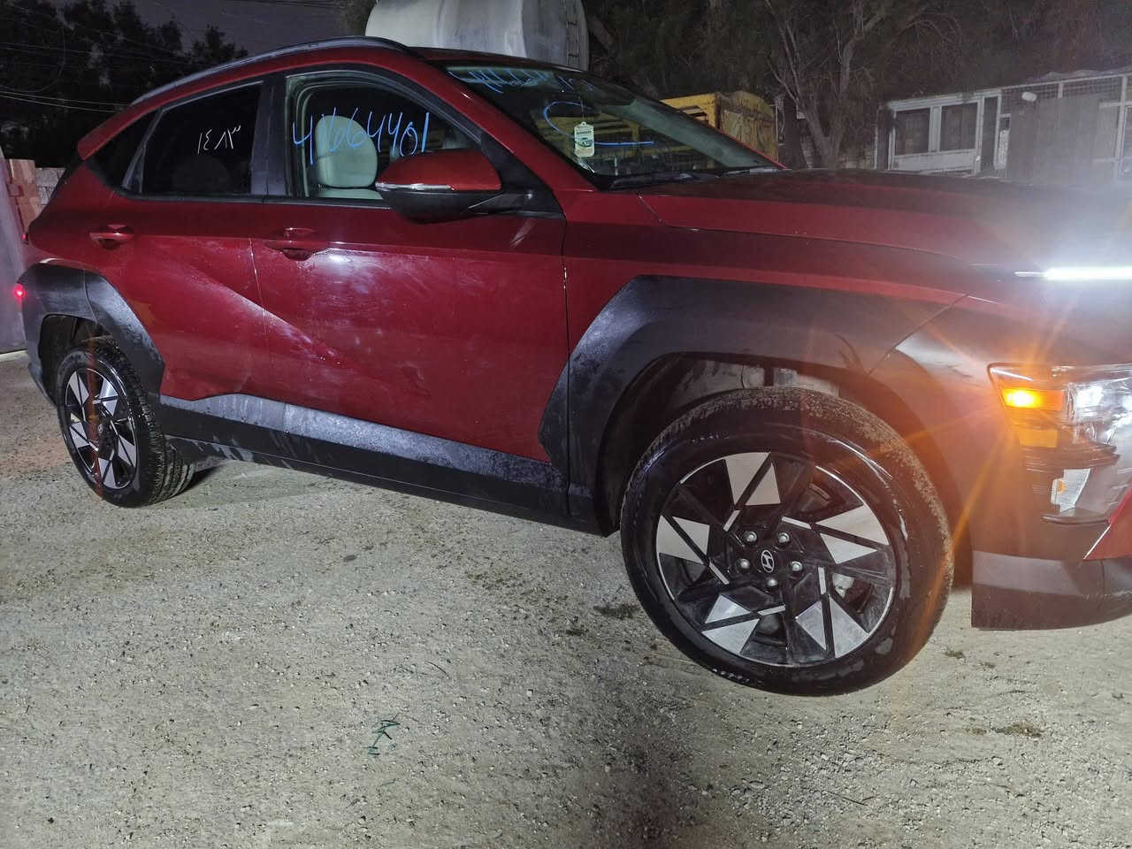 السلام عليكم كونة البيع مديل ٢٠٢٤
ضربة بجم + ايرباك ماشيه ١١الف 
سياره فول مواصفات عدة الفتحه بدون رقم 
السعر ١٤٠ $ بيه مجال 
*********** اتصل او وتساب
