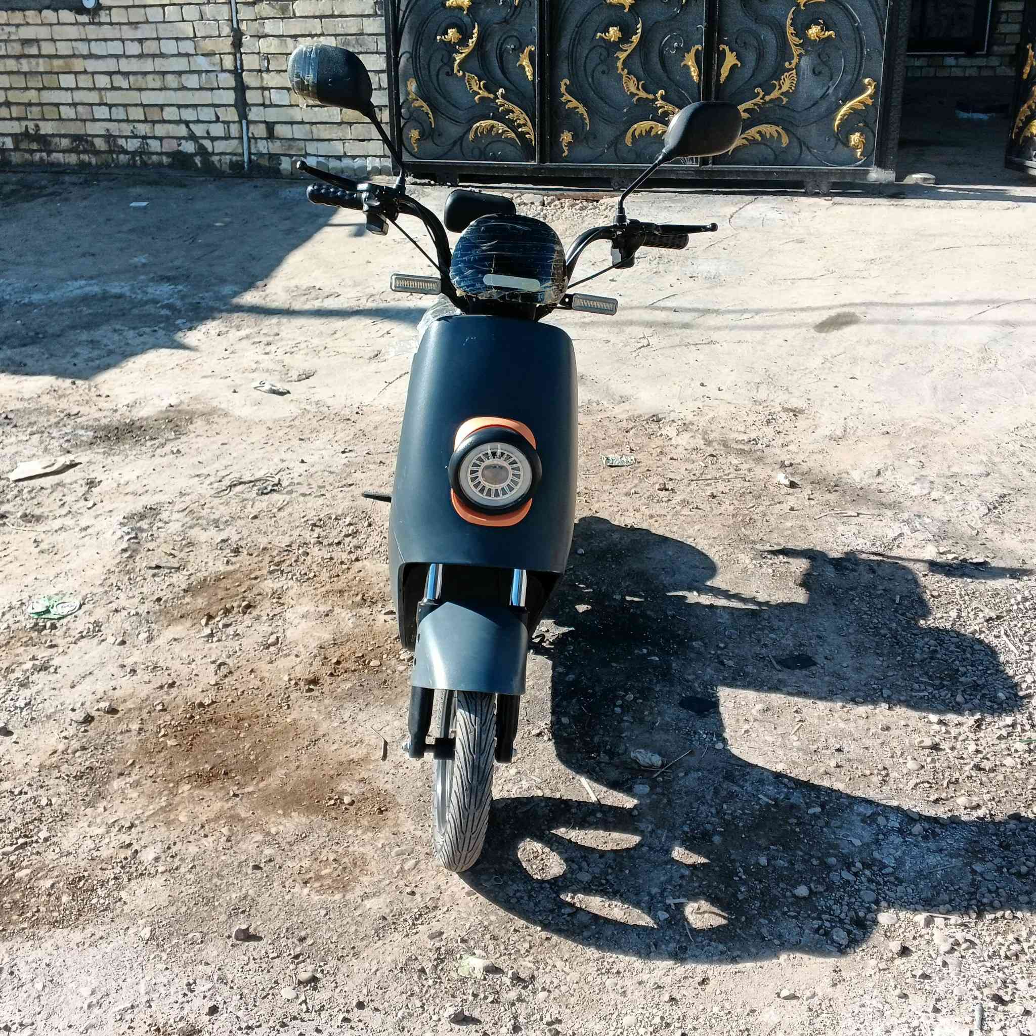 سلام عليكم عندي دراجه شحن للبيع من شركه الريان دراجه حيل نضيفه موديل 2025  وسرعته 60 مكان بغداد كفاءات السيديه لاتصال على هذا الرقم *********** وسعر 330 وبيه مجال
