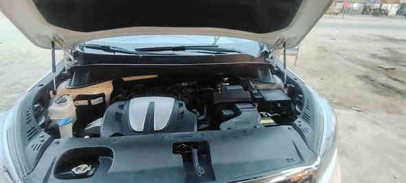 ‼️ مكلف بالنشر ‼️
السلام عليكم 
سورنتو خليجي 
2019 شكل 2020 
رقم بغداد الجديد
6 سلندر 
3500
ويل كروم 
دبل شباك 
جنطة شفط 
مري شفط 
شاشه كبيرة 
تحكمات ستيرن 
حساسات امامي
حساسات خلفي 
كشنات جلد 
تبريد ثلاث قطع 
7 مقاعد 
وباقي مواصفات السورنتو المعروفة 
راعي السيارة حسين الميالي
وهذا رقمه ‭0776 580 1954‬ 
المكان ديوانية
