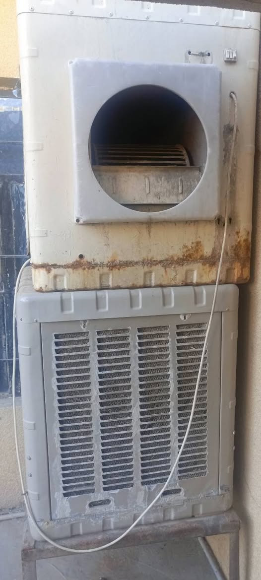 بسم الله الرحمن الرحيم للبيع للبيع غراض منزل
♦️مكيف كرافت باب اول السعر 250 

♦️بوب خشب عدد اربعه رادلهن بس صبغ سعر الواحد ب25 

♦️الفوك ب40 وا الجوه ب70 جديده 

♦️الباب المنيوم سعر 100 جديد

♦️ميز دراسه او طعام يرهم ويا كراسي عدد 2 

سعر 25

♦️مطور مبردة جديد السعر 15


**إذا كنت صاحب هذا الإعلان وتريد حذفه لأي سبب، رجاءا أرسل رسالة إلى الدعم الفني**