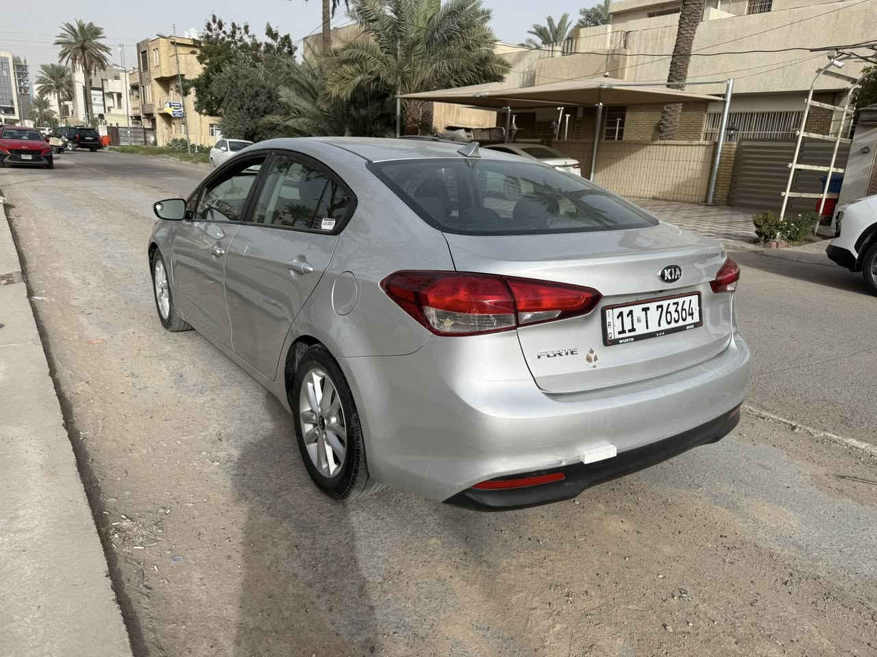السلام عليكم كيا فورتي وارد ٢٠١٧لون سلفر نظيفه جدااا وناعمه وكامله بدون اي نقص السعر
ب١٢٢ الف دولار الاتصال *********** ابو مصطفى بغداد جانب الكرخ@صور الحادث بالمنشور مع السونار محرك ٢٠٠٠ دوش

