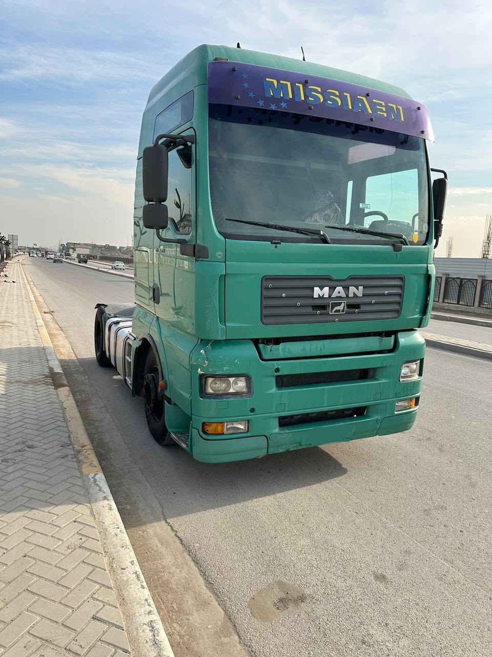 سلام عليكم
مان 2004 صهريج بل سنويه حجم 460 كير اوتوماتيك

رقم ***********
