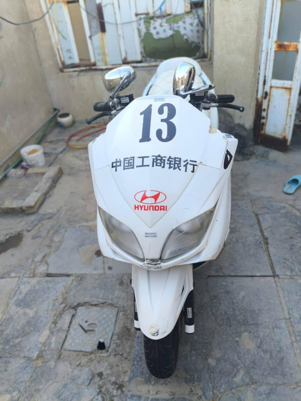 السلام عليكم
فورزا 08بصمه الدراجه متروكه أبيع جوم حديد عنواني ديوانية شارع 30حي العسكري متواجد فيس.  واتساب. *********** السعر 300وبيه مجال
