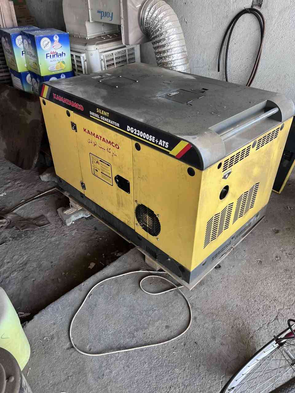 السلام عليكم مولد شركه بيت الوادي حجم المولد 16K يعني 60 امبير المولد شغاله بل كامل موجوده مشغل عليها اسواق كلش جبيره + سبالت ٣طن عدد 2 الي يريدها لي خير ويدلل ***********
