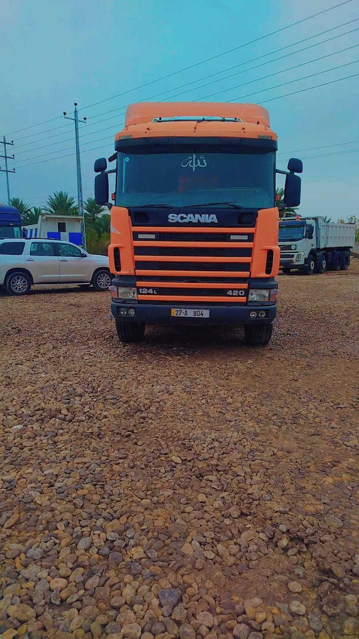 سلام عليكم للبيع سكانيا قلاب عگرب بلادي مجموعة حديثه موديل 2000 رقم ذي قار انكليزي سنويه جديده مكينه انجكتر 420 لا صرف ولا بخار گير 900 تخم تاير مكفولة كفالة عامه للاستفسار 
اتصل ‏‪0783 855 2929‬‏
‏‪0772 504 5719‬‏
