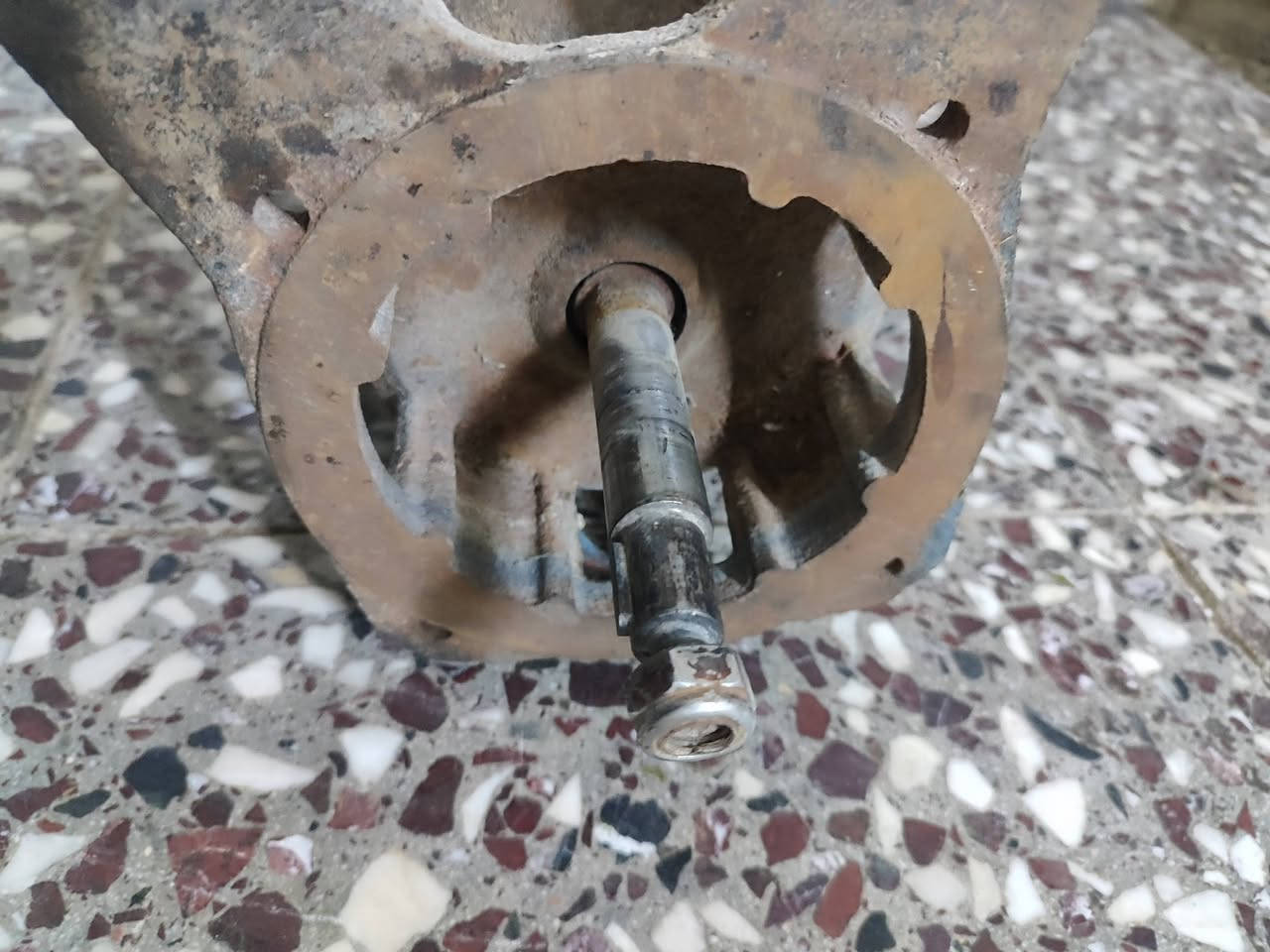 ماطور 2احصان 300 دوره
مكاني نجف كوفه 
***********
75 قفل
